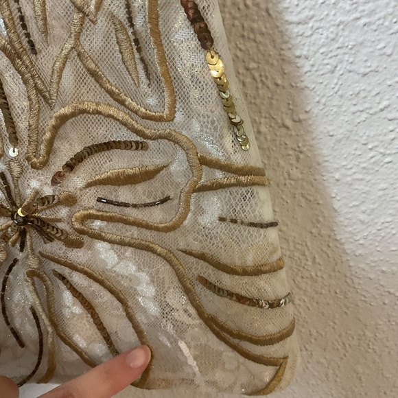 Carolina Herrera Rhinestone Beaded Floral Embellished Sheath Dress Size 6 Gold - Picture 10 of 16